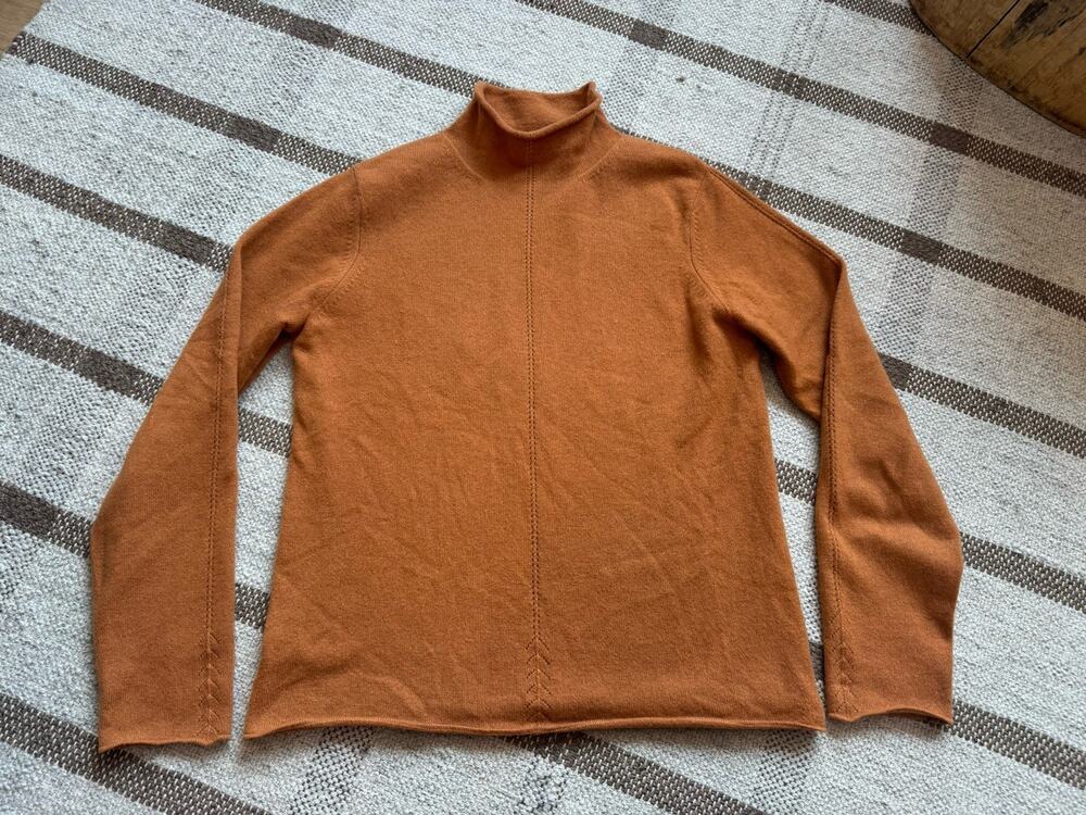 Saks Fifth Avenue 100% Cashmere Sweater Medium Burnt Orange Knit High Mock Neck